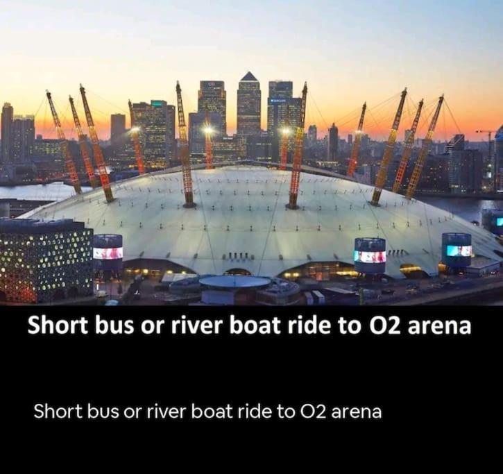 Snuggle Inn - Riverside Apartments - Views Over Looking London River Thames, Close To O2 Arena, London Excel, London City Airport, Thames Clipper- River Boat Service, Woolwich Ferry, Onsite Parking, Twin Room Option Available エクステリア 写真