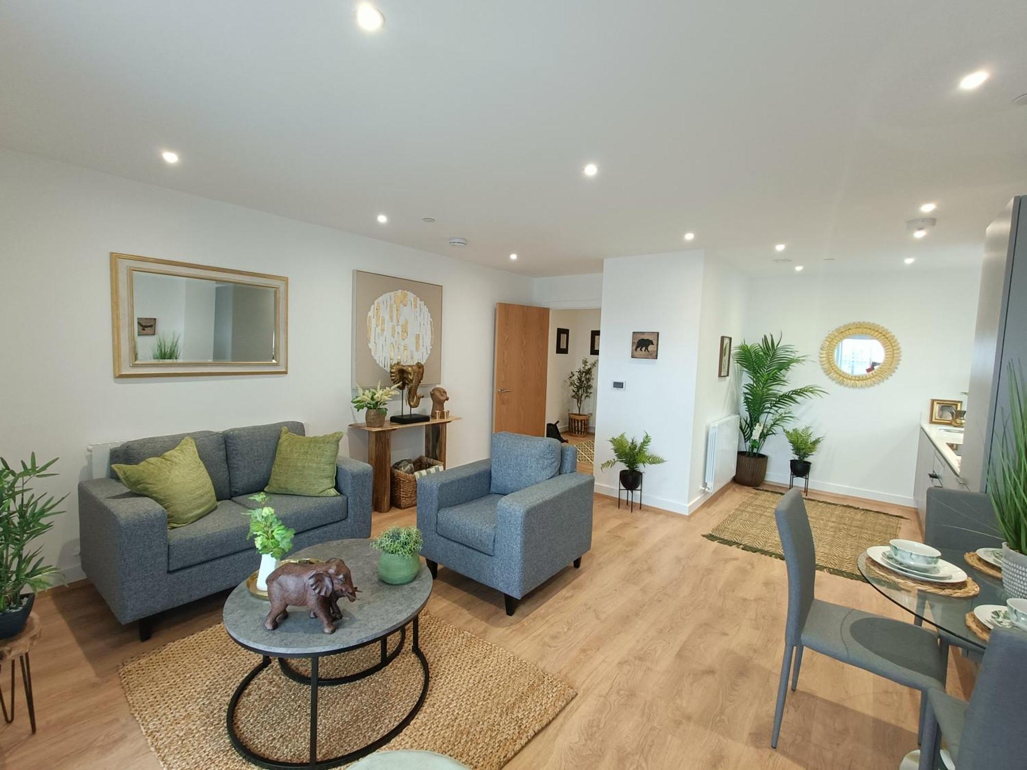 Snuggle Inn - Riverside Apartments - Views Over Looking London River Thames, Close To O2 Arena, London Excel, London City Airport, Thames Clipper- River Boat Service, Woolwich Ferry, Onsite Parking, Twin Room Option Available エクステリア 写真